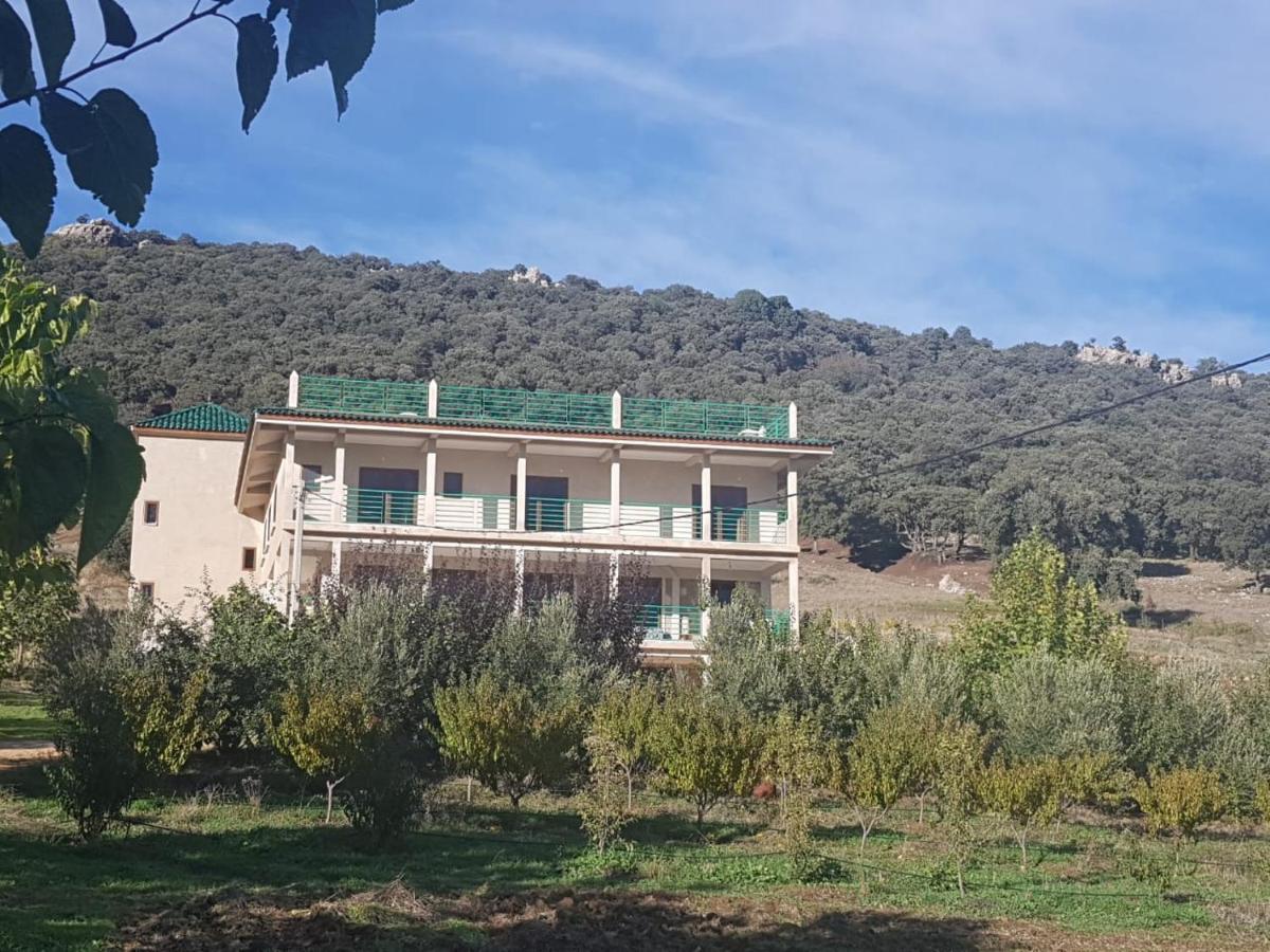 Le Chene D'Azrou Hotel Buitenkant foto